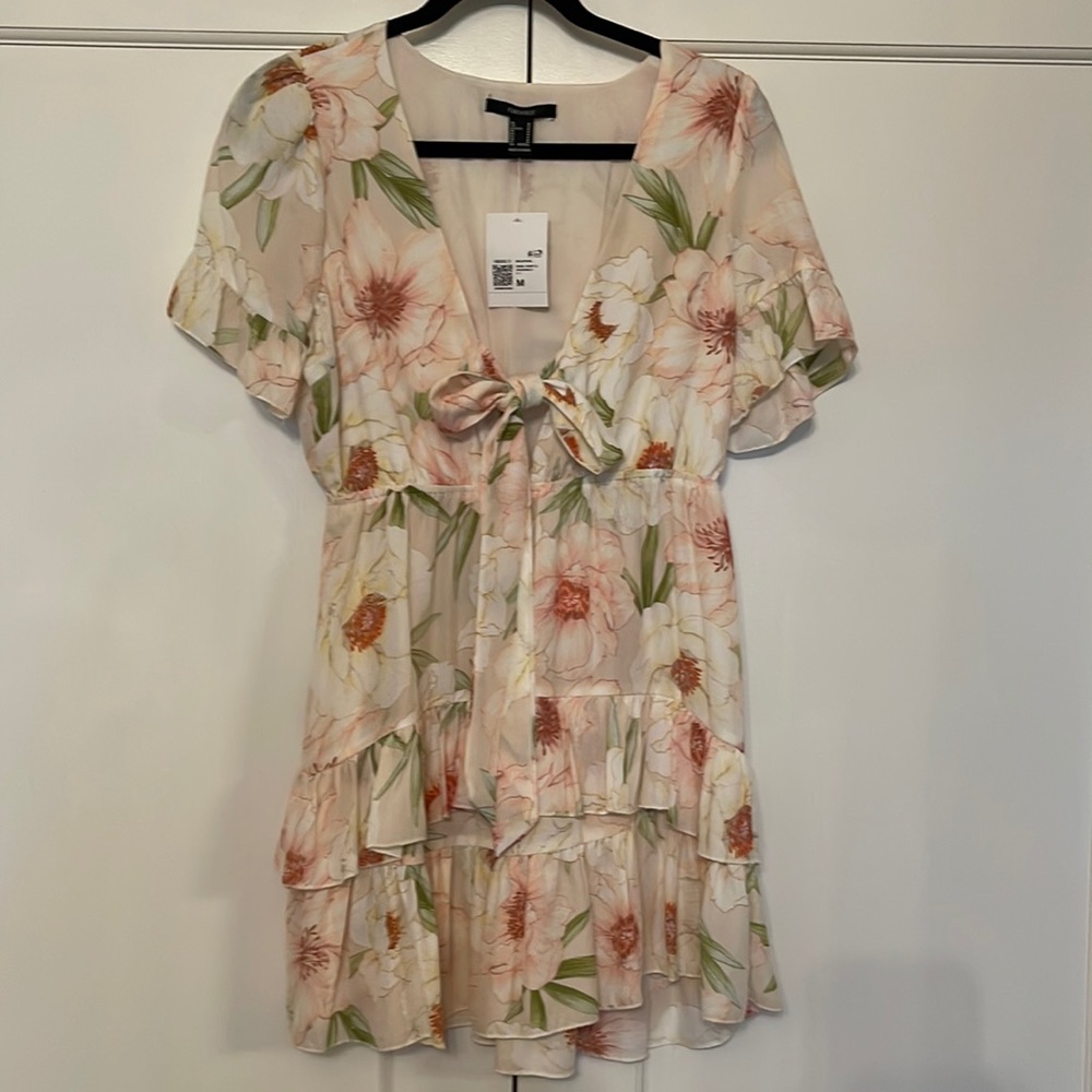 Floral dress - Picture 2 of 8
